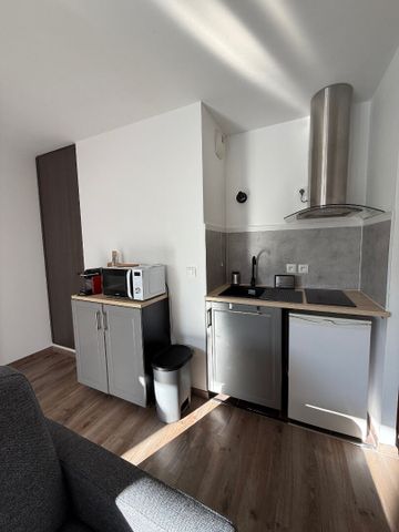 Location Appartement 1 pièce 26m² - Photo 2