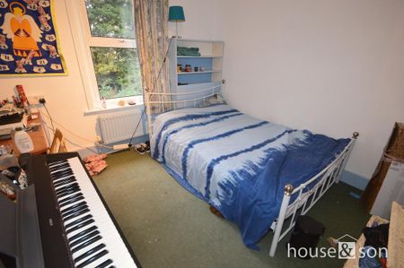 4 bedroom detached house to rent - Photo 5