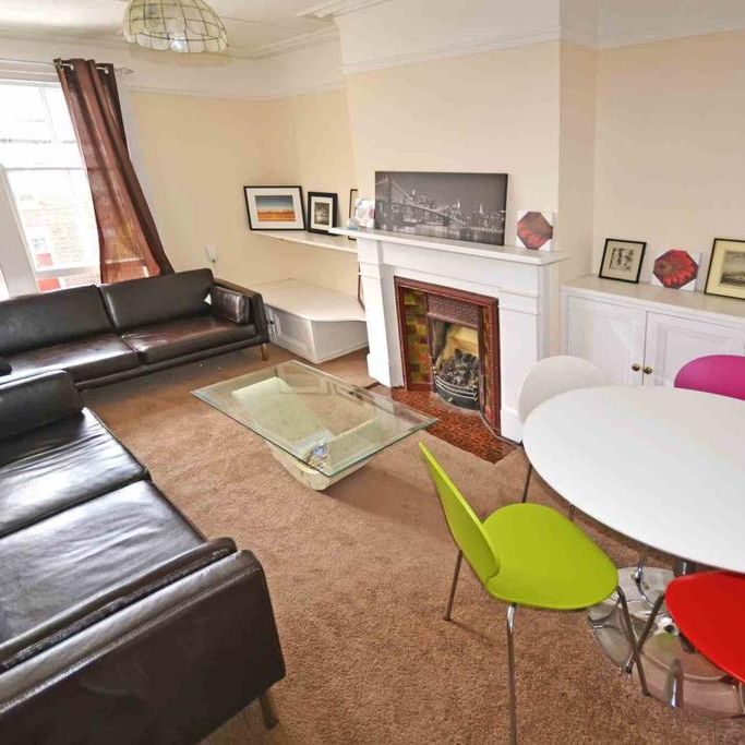 5 bedroom maisonette to rent - Photo 1