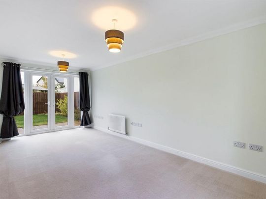 3 bedroom detached house to rent - Photo 1