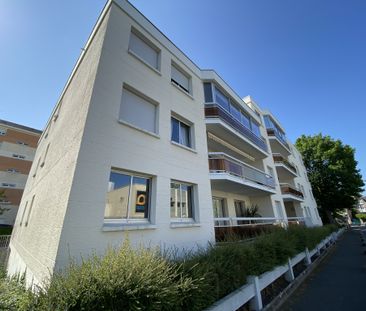 Location Appartement 4 pièces 73m² ANGERS 49000 - Photo 1