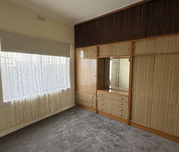 Need a Bungalow? - Photo 2
