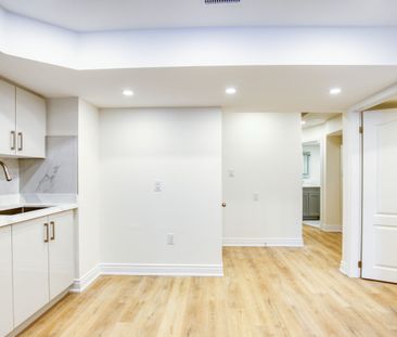 For Lease - 5557 Oscar Peterson Boulevard Unit# Bsmt, Mississauga, ... - Photo 3