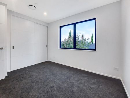 Brand New Townhouse - Photo 3