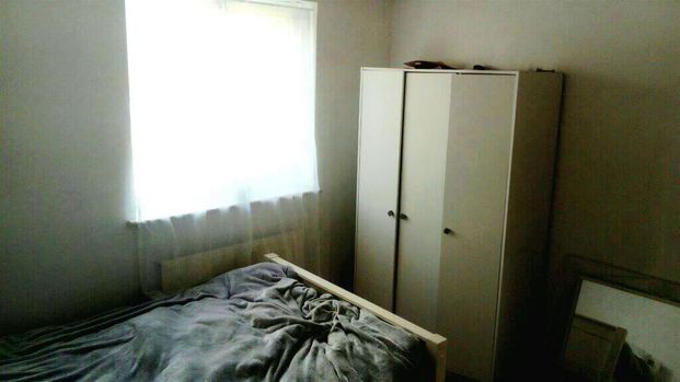 Flat to rent - Photo 1