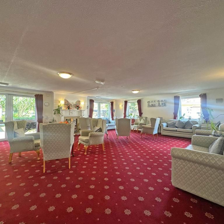 1 bedroom retirement property to rent - Photo 1