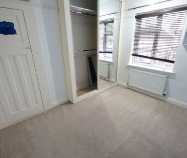 3 bedroom terraced house to rent - Photo 6