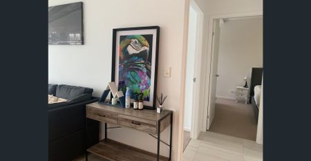 FULLY FURNISHED in Newstead / Fortitude Valley - DEPOSIT RECEIVED -NO MORE VIEWING - Photo 2