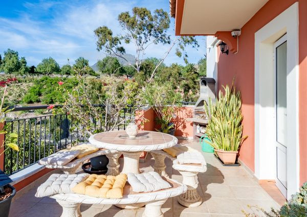 Apartamento con terraza y vistas en Los Cristianos – 0067-04600