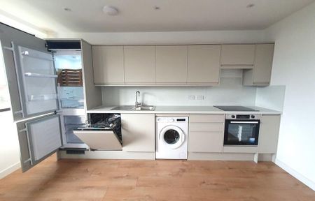 1 bedroom flat to rent - Photo 2