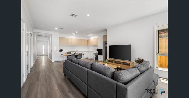 Rooms 4 Rent - High Quality Living - Photo 1