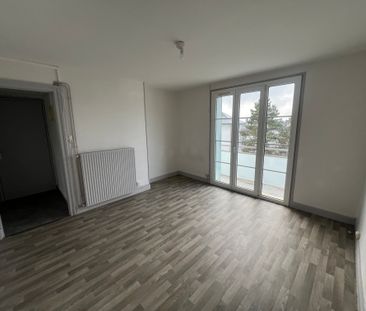 Location - Appartement T3 - 64 m² - Montbéliard - Photo 5