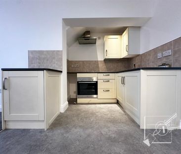 1 bedroom ground floor flat to rent - Photo 2