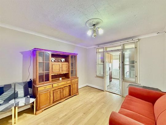 4 bedroom terraced house to rent - Photo 1