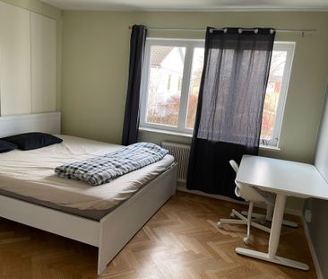 Ebba Brahes väg, Sollentuna - Photo 2