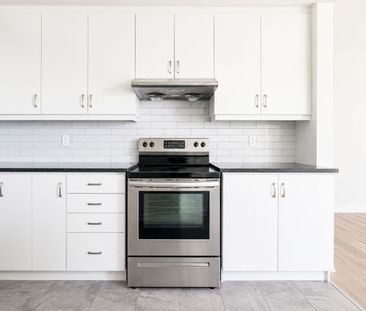 For Lease - 374 Arthur Bonner Avenue, Markham, Ontario - Photo 3