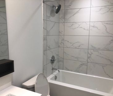 For Lease - 5 Buttermill Avenue Unit# 5812, Vaughan, Ontario - Photo 3