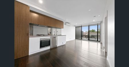 Spacious & Secure Apartment in Prime Location! - Photo 4