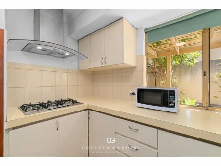 “FULLY FURNISHED AND CONVENIENTLY LOCATED COMMERCIAL / RESIDENTIAL PROPERTY” - Photo 2