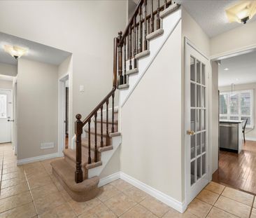 For Lease - 438 Claremont Crescent, Oakville, Ontario - Photo 4