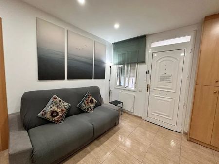 Carrer de Tarragona, Sant Adrià de Besòs, Catalonia 08930 - Photo 3