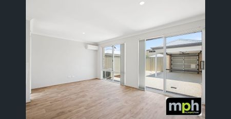 A Coastal Lifestyle Like No Other... - Photo 3