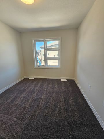 For Lease - 660 Colborne Street Unit# 8, Brantford, Ontario - Photo 2