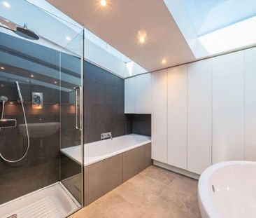 5 bedroom end of terrace house to rent - Photo 1