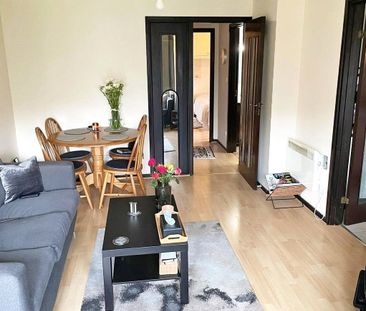 Stags Way, Isleworth, Middlesex, TW7 - Photo 1