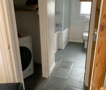 2 Bed Maisonette, Manchester Road, N15 - Photo 2