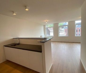 Appartement te huur in Liège voor € 825 met 1 slaapkamer - Photo 1