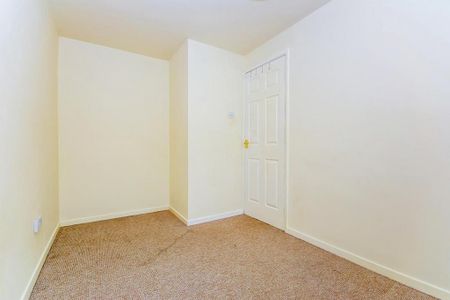 2 bedroom semi-detached house to rent - Photo 4