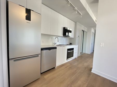 For Lease - 2920 Highway 7 Road Unit# 707, Vaughan, Ontario - Photo 2