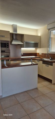 APPARTEMENT 3 PIÈCES- LES ANGLES, - Photo 4