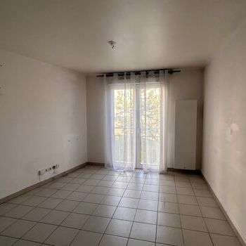 Appartement 2 pièces 44m2 REIMS 653 euros - Photo 1
