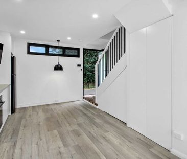 Contemporary and convenient apartment - Access via Wigram Lane - Photo 2