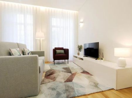 Rua de Cedofeita, Porto, Braga 4050-175 - Photo 5