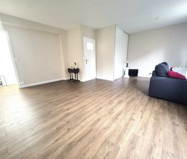 Location Appartement 3 pièces 68m² ST ANDRE LEZ LILLE 59350 - Photo 2