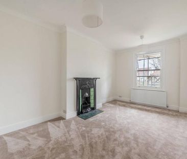 2 bedroom maisonette to rent - Photo 3