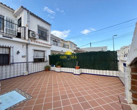 BUNGALOW FOR RENT, 2 BEDROOMS AND 1 BATHROOM IN TORREVIEJA - ALICANTE - Photo 5