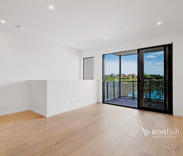 3 Bed, 2 Bath - Photo 3