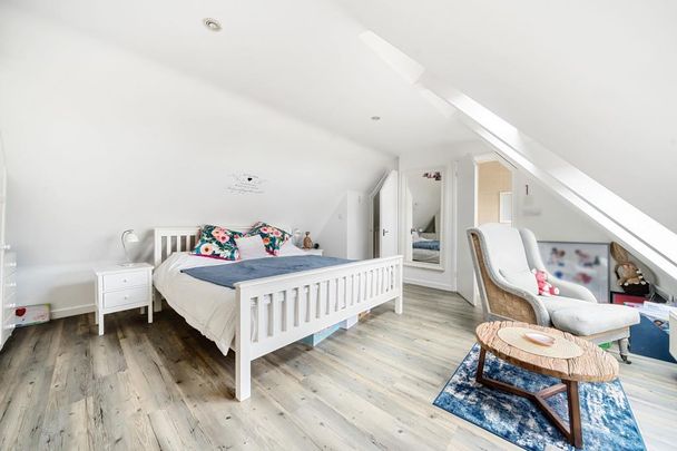 4 bedroom semi-detached house to rent - Photo 1