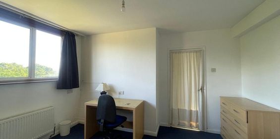 1 bedroom house of multiple occupation to rent - Photo 3