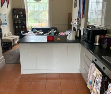 Room in a Shared House, Pembroke Road, BS8 - Photo 6
