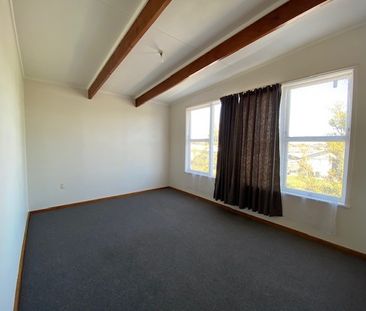 Kiwi Street, Camberley - Photo 1