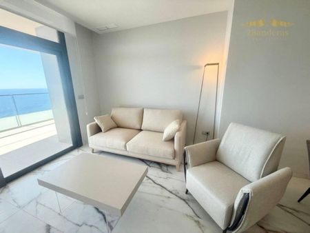 2 room luxury Apartment for rent in Benidorm, Valencia - Photo 4