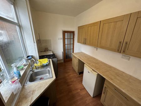 3 bedroom terraced house to rent - Photo 4