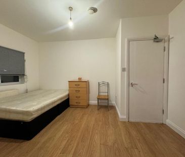 1 bedroom house of multiple occupation to rent - Photo 2