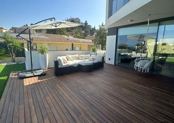 5 bedroom luxury Villa for rent in Benalmádena, Andalusia