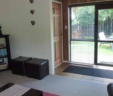Lovely 3 bedroom family home in Bayview - Photo 3